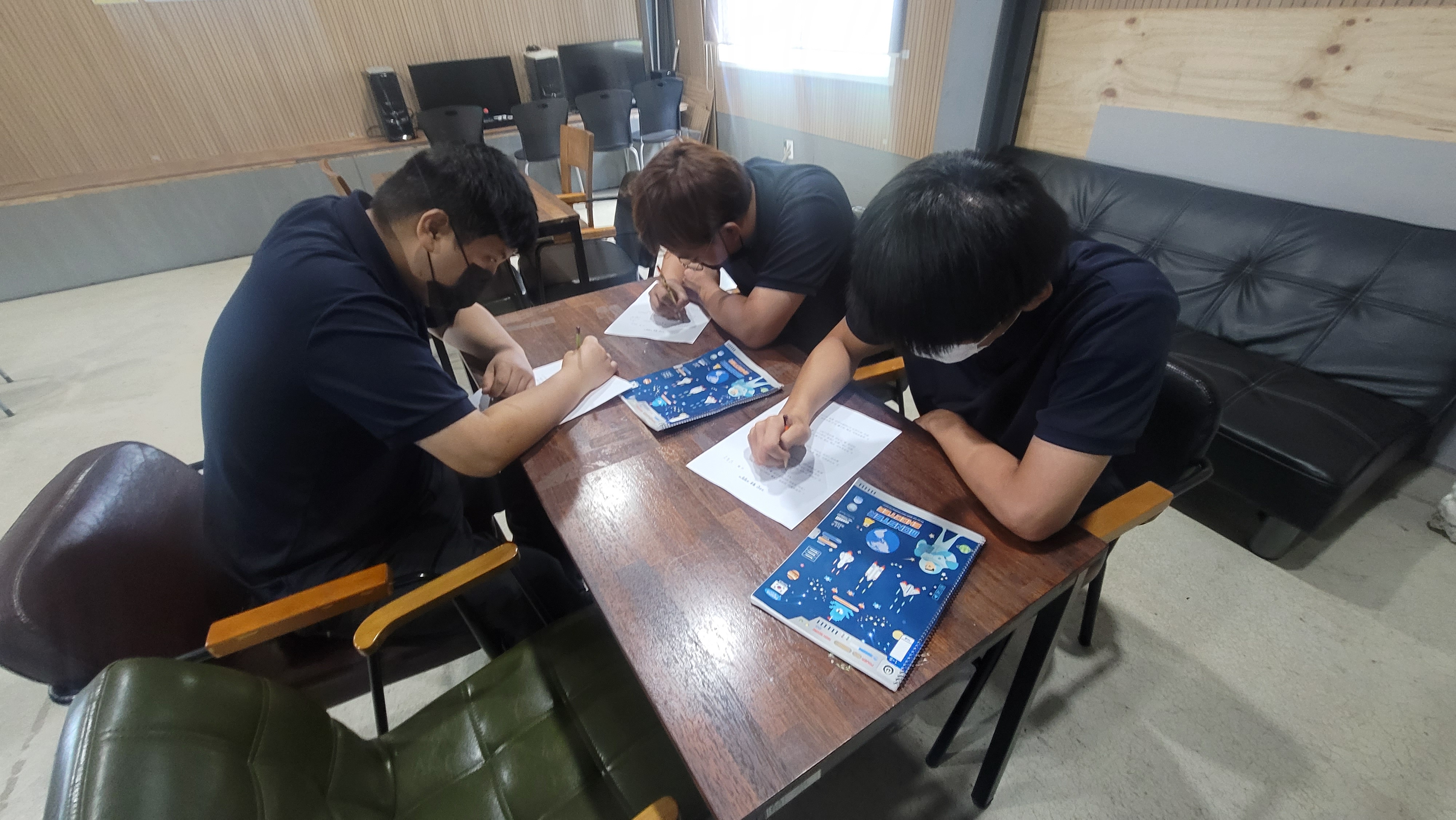 KakaoTalk_20220705_120939843_01.jpg