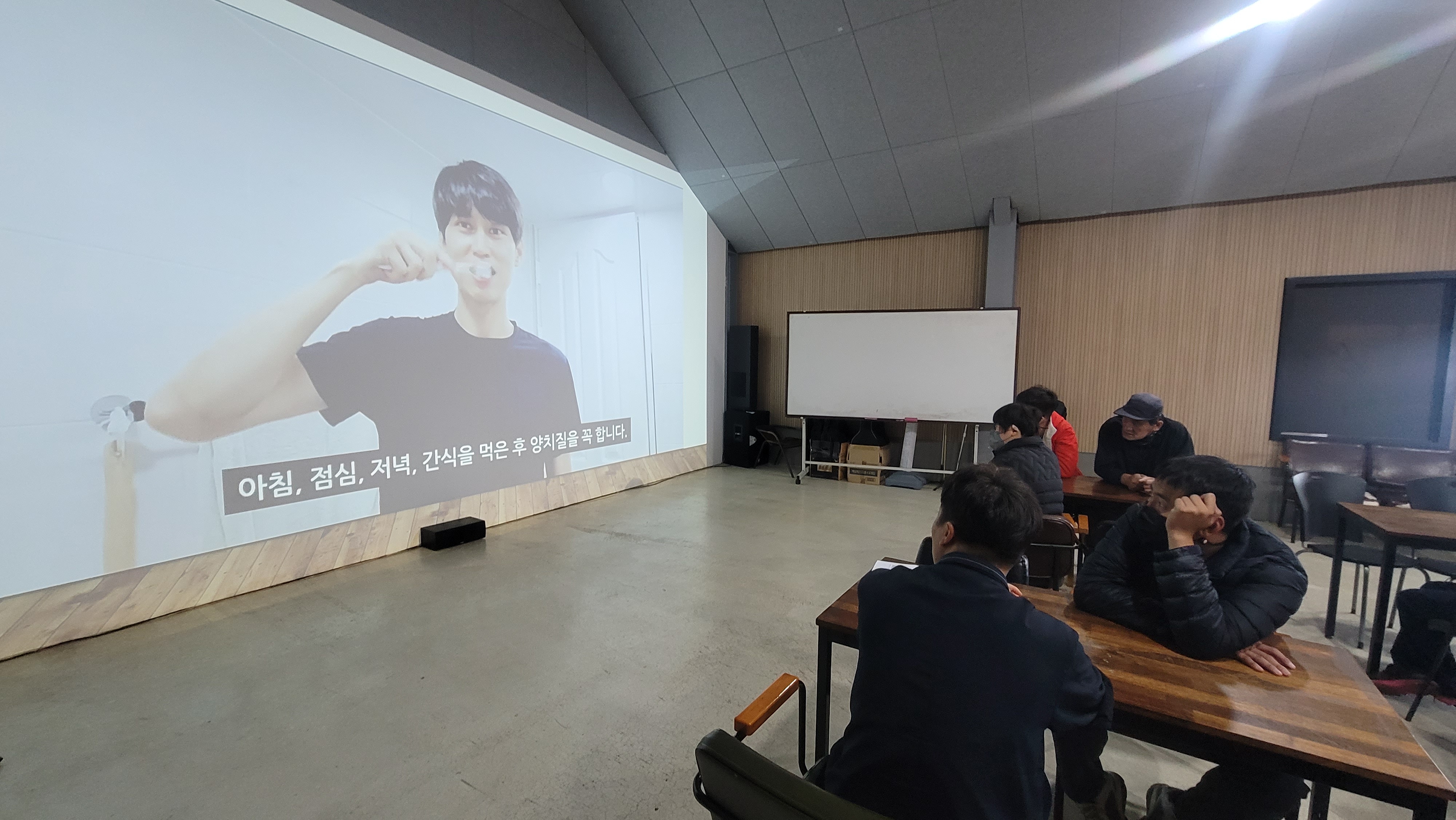 KakaoTalk_20221123_104107351_04.jpg