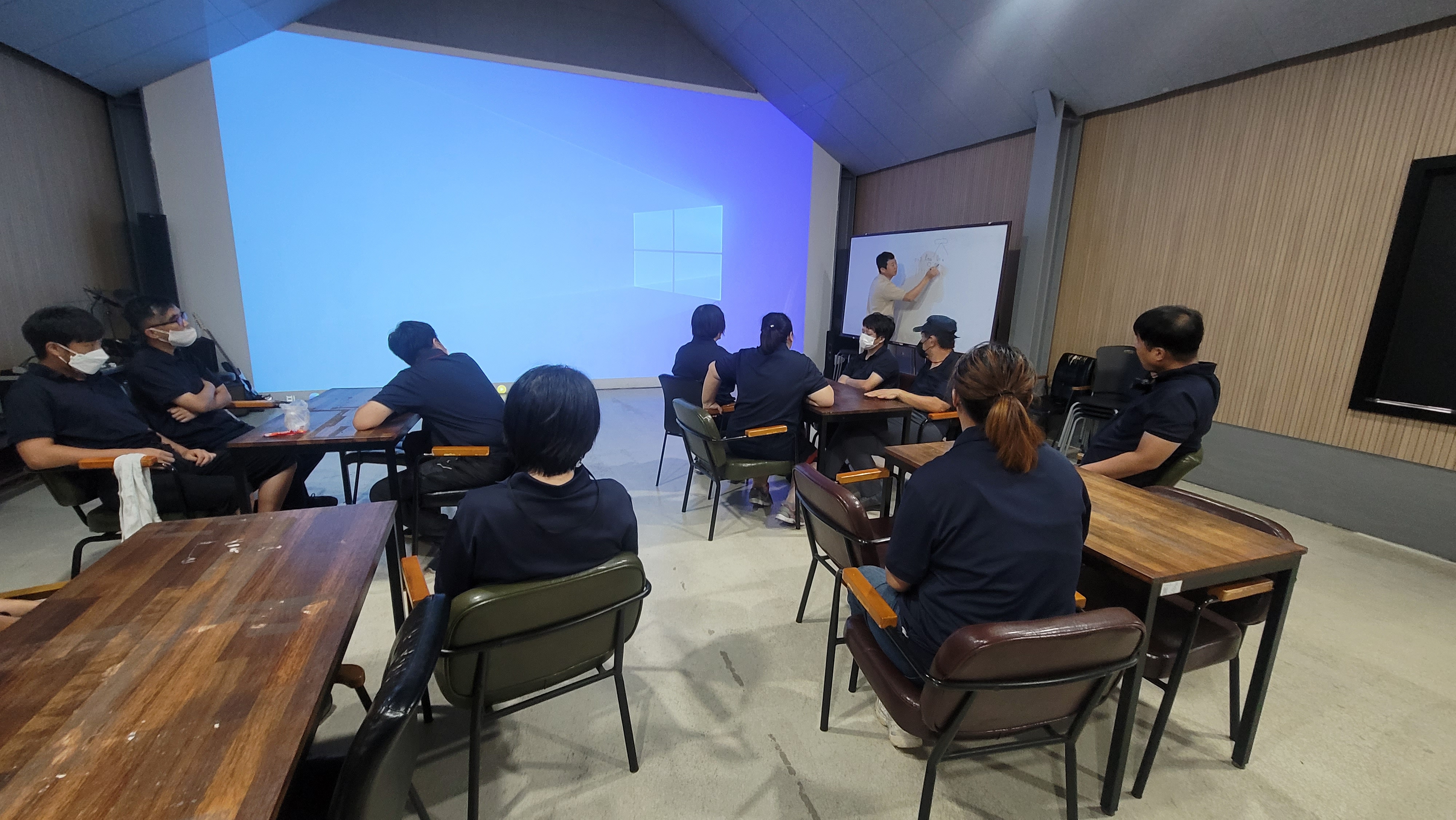KakaoTalk_20220714_123835097_02.jpg