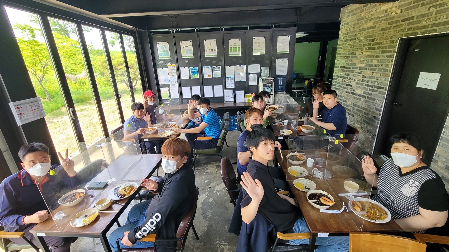 KakaoTalk_20220428_170151036_01.jpg