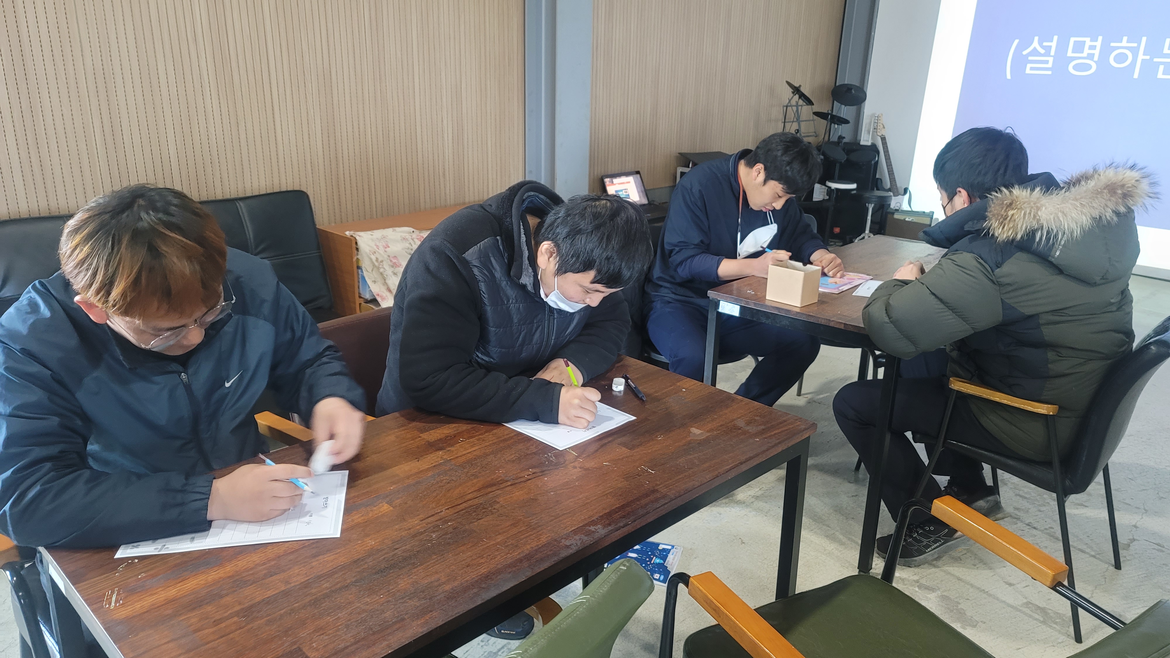 KakaoTalk_20230302_122140835_05.jpg