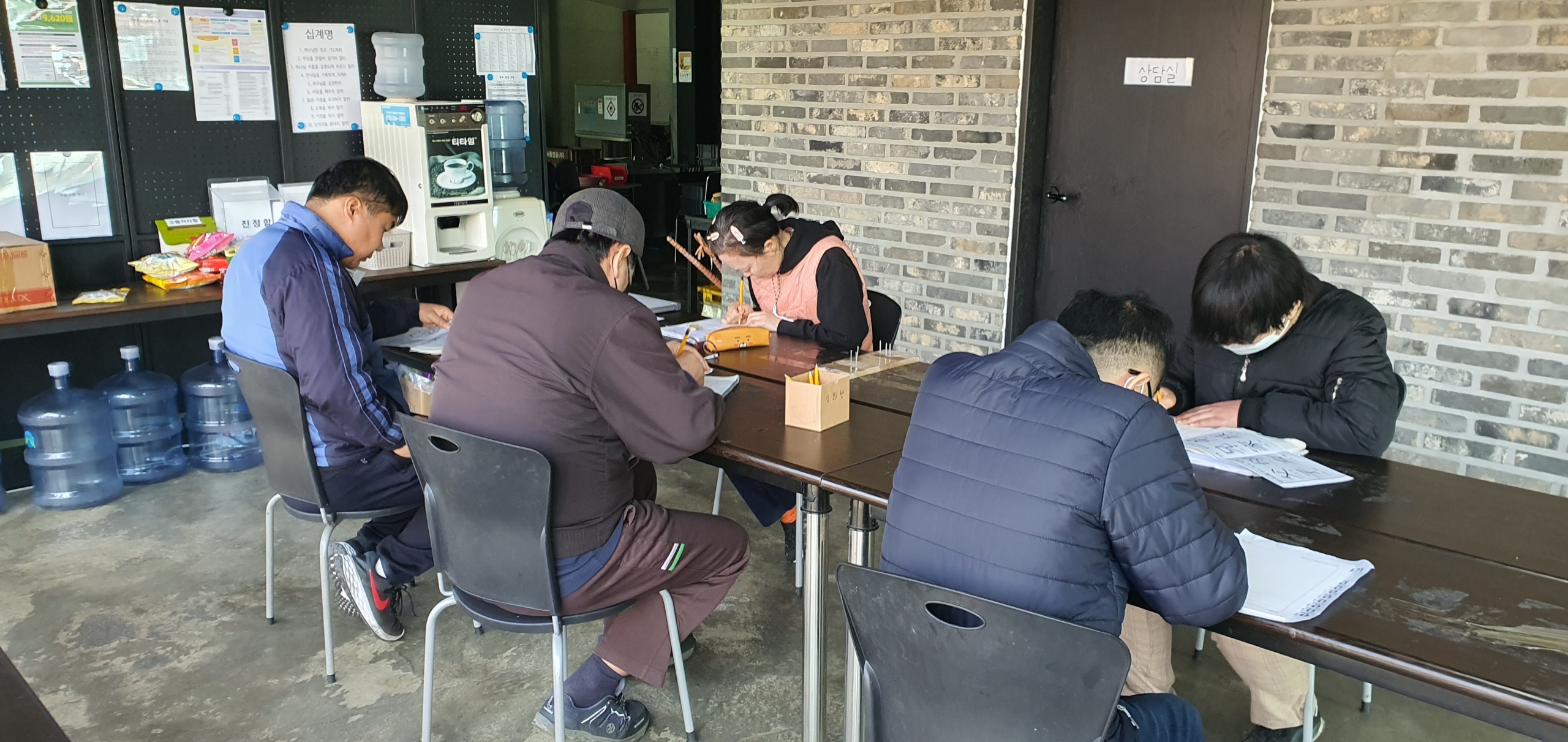 KakaoTalk_20230315_115224777_03.jpg