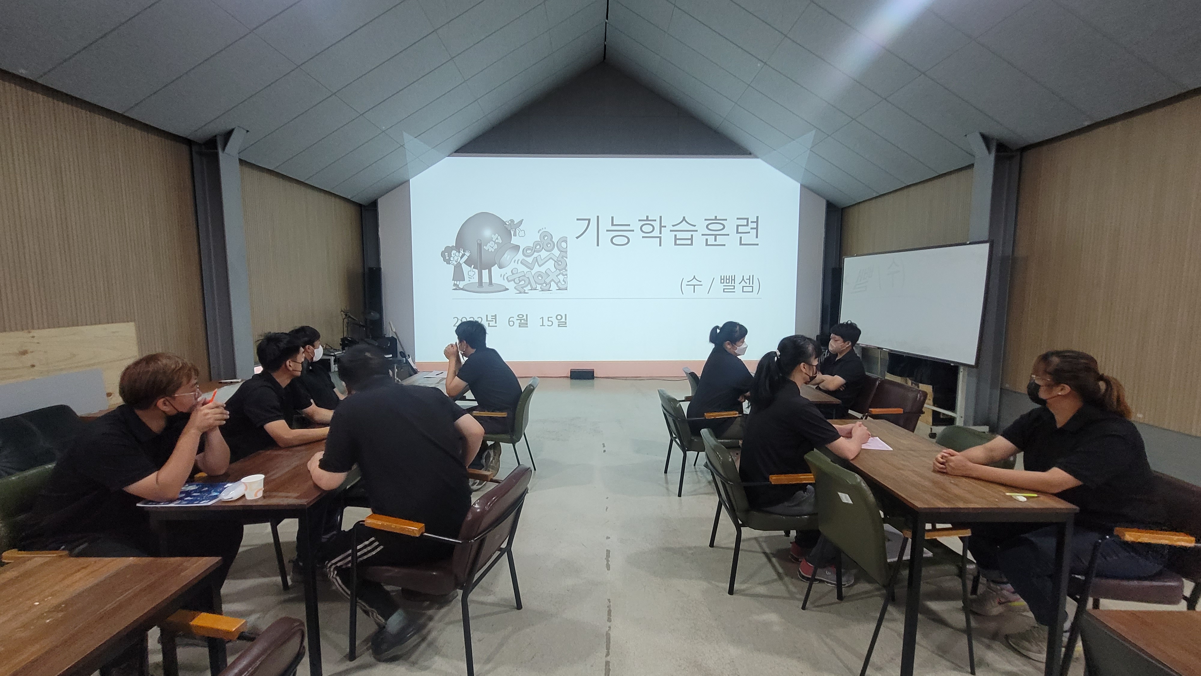 KakaoTalk_20220615_113513113_08.jpg